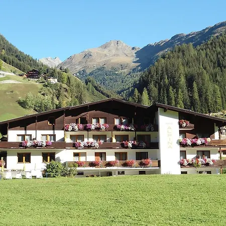 Gasthuis Gasthof Jagawirt - Gastehaus Alpina 3*